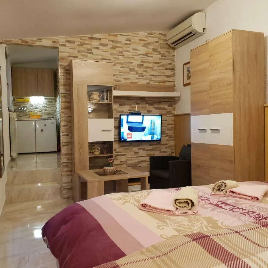 פולה Apartments Maletic